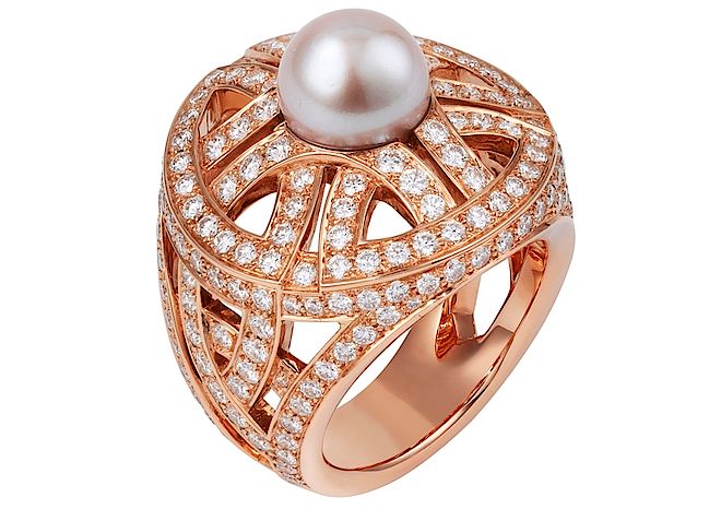 Pierścionek Cartier perła, diamenty w różowym złocie. Nowa kolekcja biżuterii Cartiera