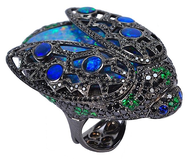 Pierścionek z opalem Wendy Yue. Trendy w biżuterii 2013: opal