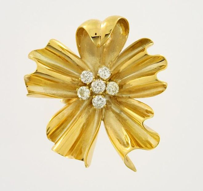 Złoty pierścień-kwiat z brylantami. Złoto w Galerii BiżuBizarre, część 4