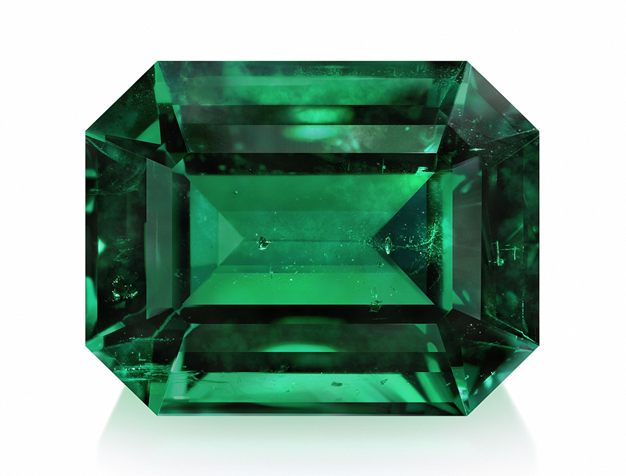 gemfields-emerald-in-rectangular-cut