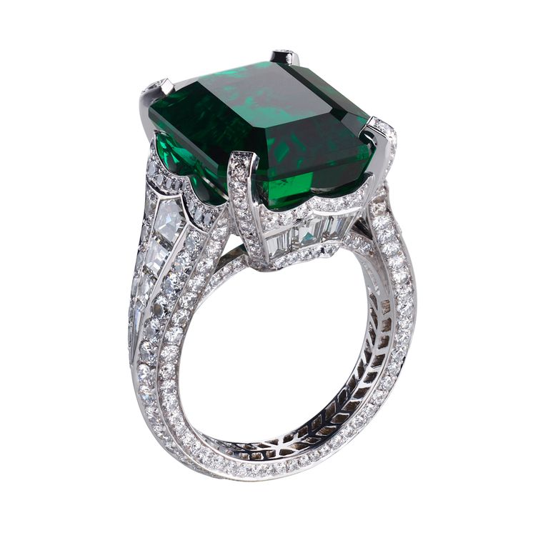faberge_devotion_emerald_diamond_ring.jpg--760x0-q80-crop-scale-subsampling-2-upscale-false